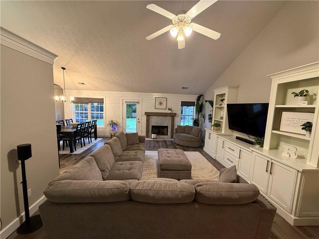 900 Grace Drive, Lawrenceville, GA 30043