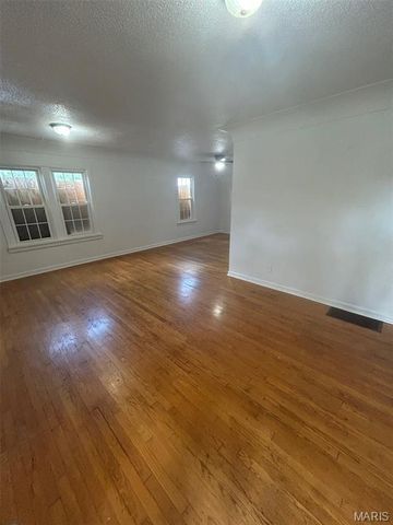 819 Mildred Avenue, Cahokia, IL 62206