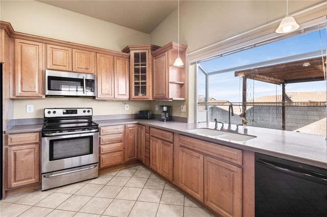 7657 E Chaparral Drive, Kingman, AZ 86401