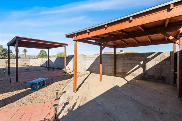 7657 E Chaparral Drive, Kingman, AZ 86401