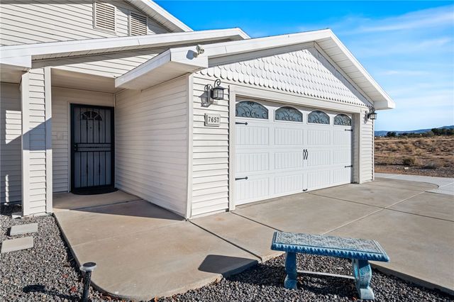 7657 E Chaparral Drive, Kingman, AZ 86401