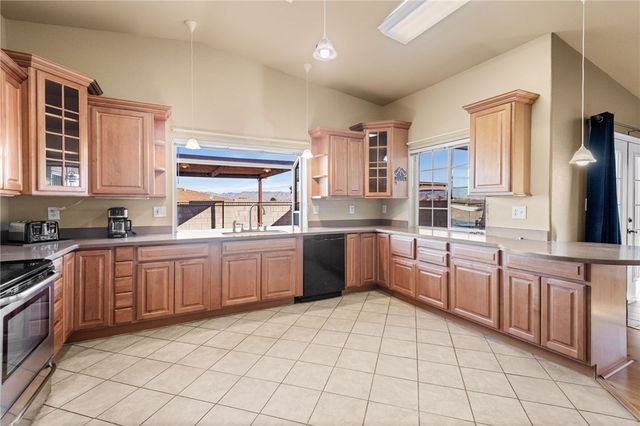 7657 E Chaparral Drive, Kingman, AZ 86401