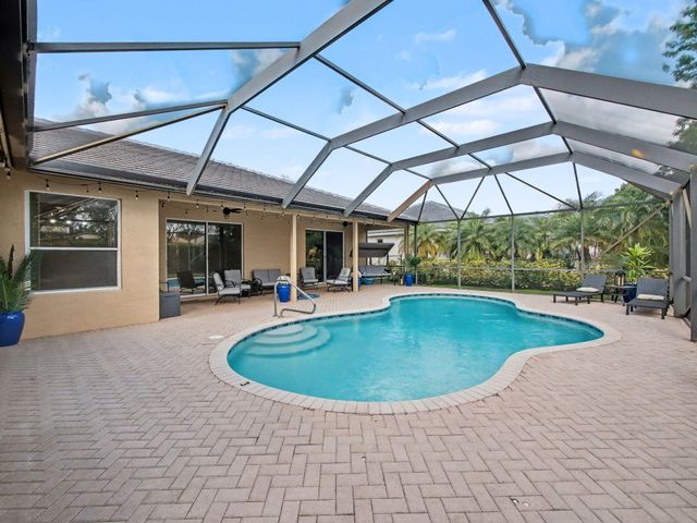 1549 Stonehaven Estates Drive, West Palm Beach, FL 33411