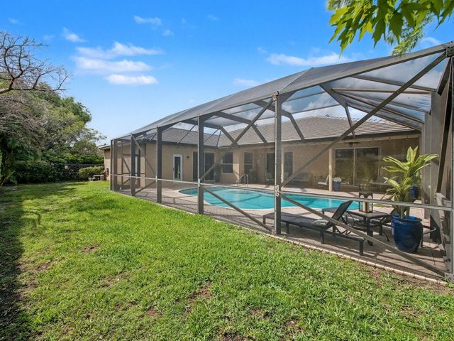 1549 Stonehaven Estates Drive, West Palm Beach, FL 33411