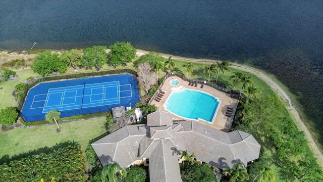 1549 Stonehaven Estates Drive, West Palm Beach, FL 33411