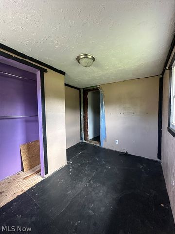 2660 Lisbon Street, East Liverpool, OH 43920