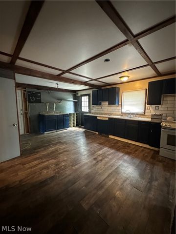 2660 Lisbon Street, East Liverpool, OH 43920
