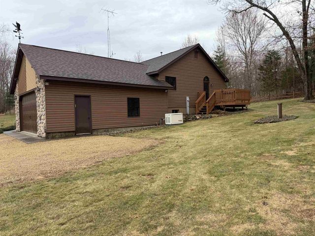 W7747 Fur Rd Road, Oxford, WI 53952