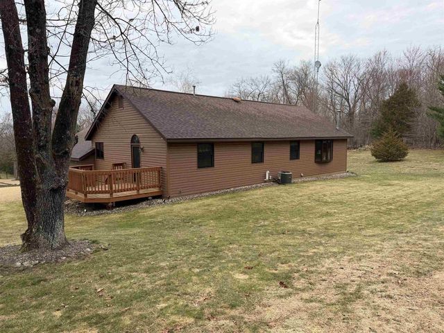 W7747 Fur Rd Road, Oxford, WI 53952