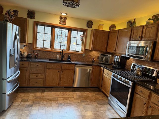 W7747 Fur Rd Road, Oxford, WI 53952
