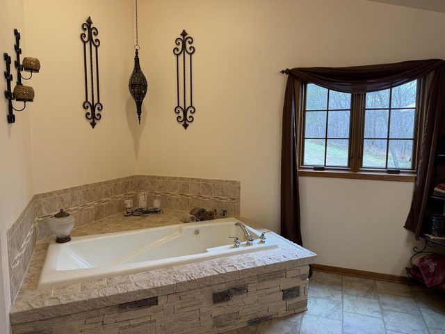 W7747 Fur Rd Road, Oxford, WI 53952