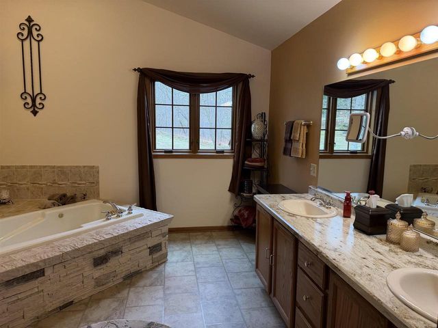 W7747 Fur Rd Road, Oxford, WI 53952