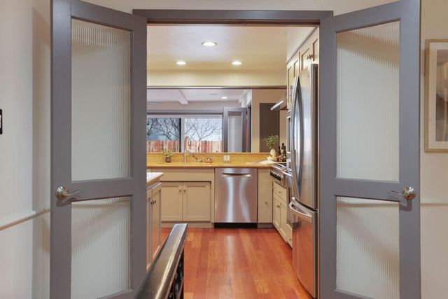 2023 N Commerce St, Stockton, CA 95204