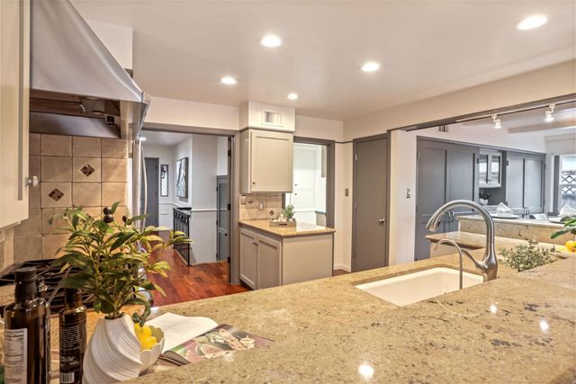 2023 N Commerce St, Stockton, CA 95204