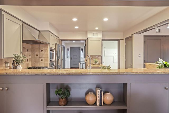 2023 N Commerce St, Stockton, CA 95204