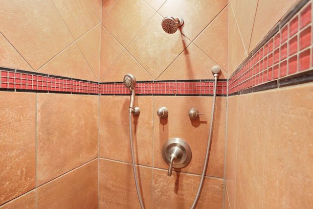 2023 N Commerce St, Stockton, CA 95204