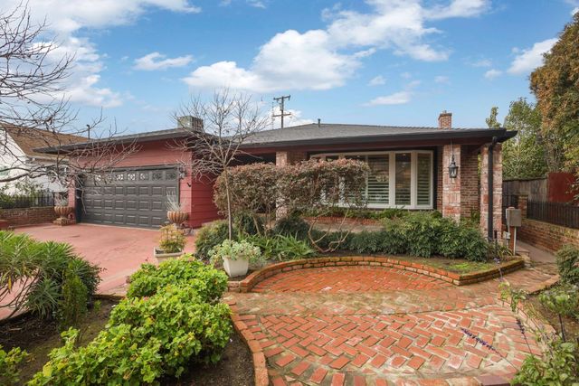 2023 N Commerce St, Stockton, CA 95204