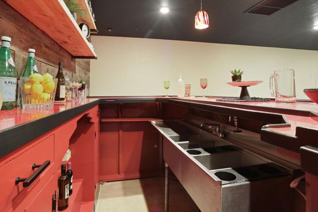 2023 N Commerce St, Stockton, CA 95204