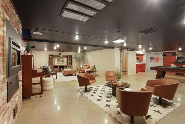 2023 N Commerce St, Stockton, CA 95204