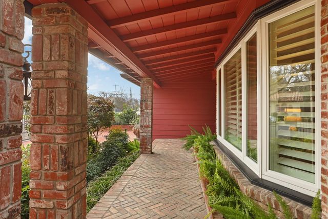 2023 N Commerce St, Stockton, CA 95204