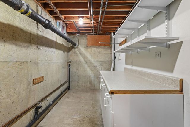 2023 N Commerce St, Stockton, CA 95204