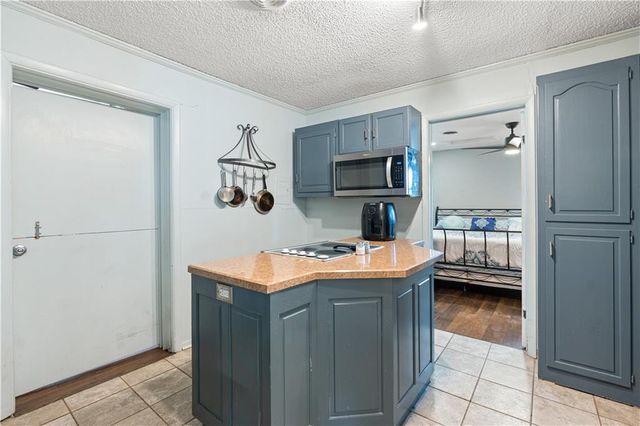 10008 E 60th Terrace, Raytown, MO 64133