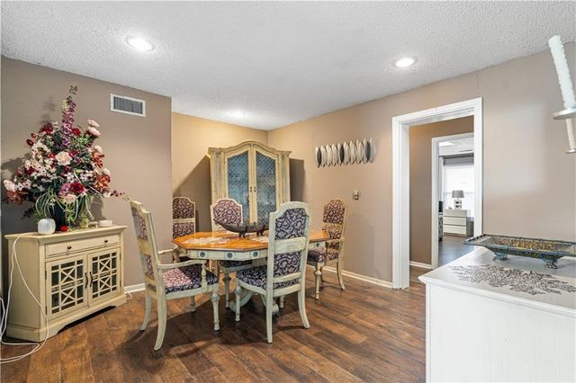 10008 E 60th Terrace, Raytown, MO 64133