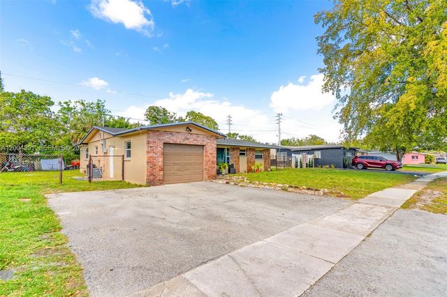 2321 NW 47th Ave, Lauderhill, FL 33313