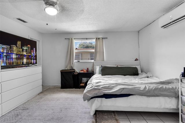 2321 NW 47th Ave, Lauderhill, FL 33313