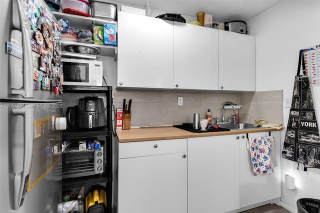 2321 NW 47th Ave, Lauderhill, FL 33313