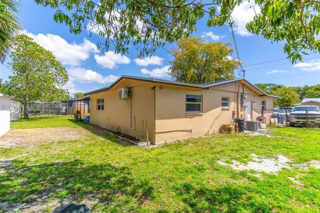 2321 NW 47th Ave, Lauderhill, FL 33313