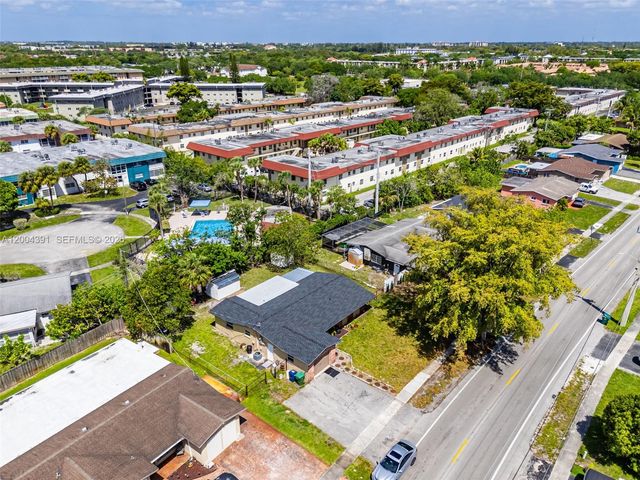 2321 NW 47th Ave, Lauderhill, FL 33313