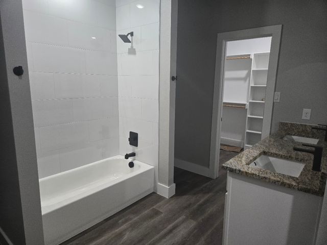 1350 Wyatt Street, Waxahachie, TX 75165