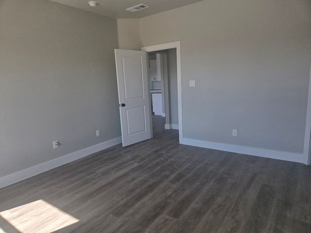 1350 Wyatt Street, Waxahachie, TX 75165