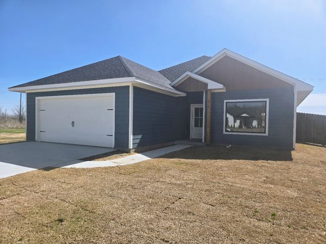 1350 Wyatt Street, Waxahachie, TX 75165