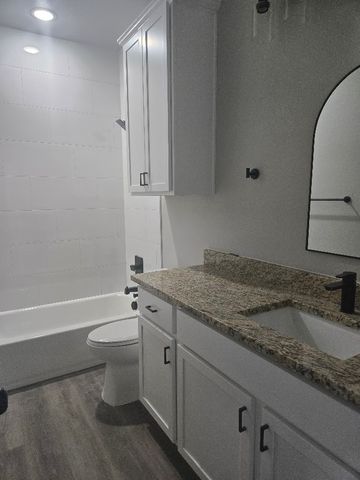 1350 Wyatt Street, Waxahachie, TX 75165