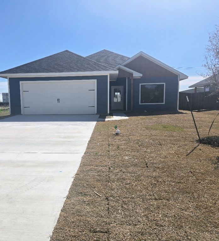 1350 Wyatt Street, Waxahachie, TX 75165