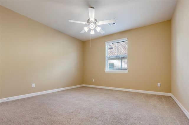 14 W Oaks Drive, Houston, TX 77058