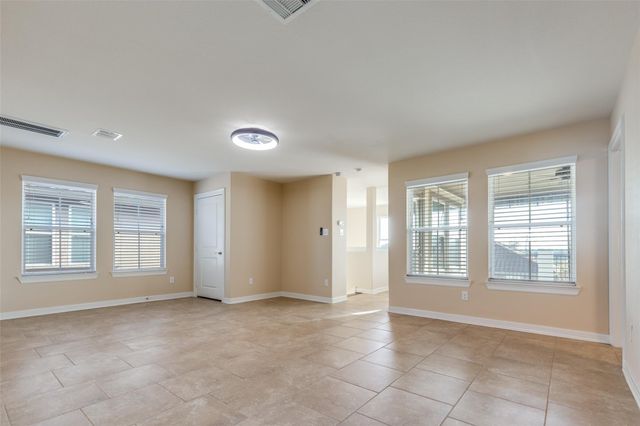 14 W Oaks Drive, Houston, TX 77058