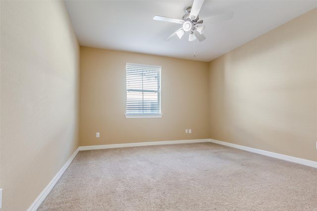 14 W Oaks Drive, Houston, TX 77058