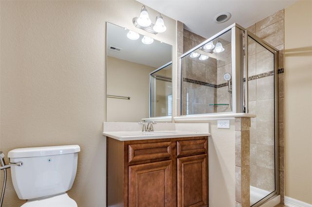 14 W Oaks Drive, Houston, TX 77058