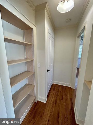 212 APPLE ST, Levittown, PA 19057