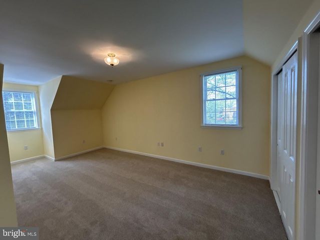 212 APPLE ST, Levittown, PA 19057