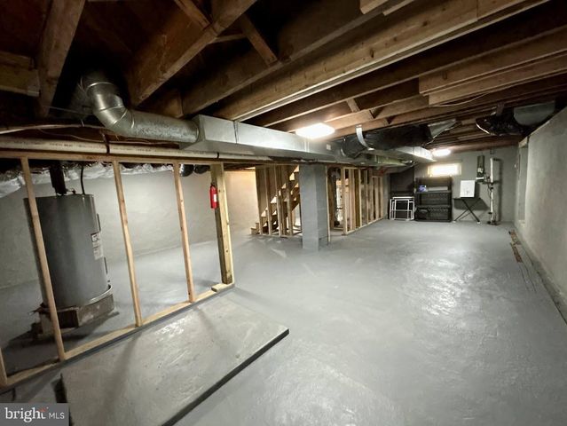 212 APPLE ST, Levittown, PA 19057