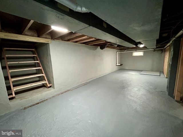 212 APPLE ST, Levittown, PA 19057