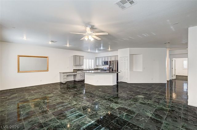 900 Royal Plum Lane, Las Vegas, NV 89144