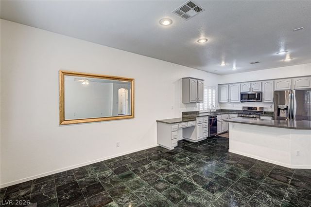 900 Royal Plum Lane, Las Vegas, NV 89144
