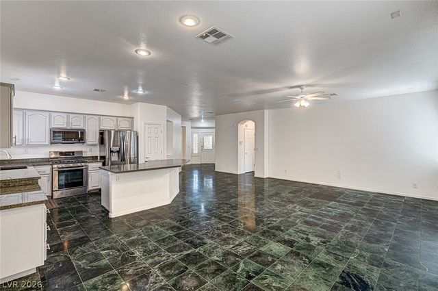 900 Royal Plum Lane, Las Vegas, NV 89144