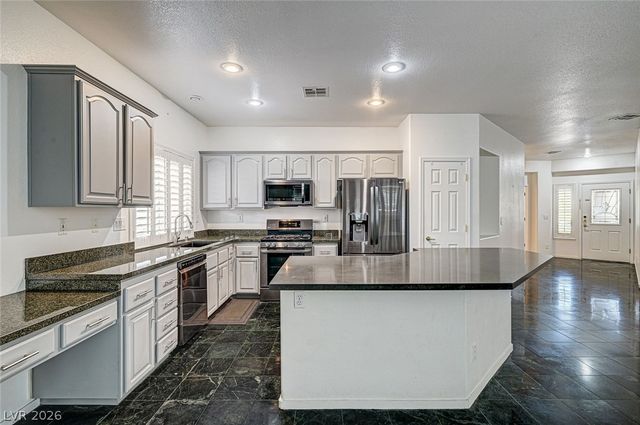 900 Royal Plum Lane, Las Vegas, NV 89144