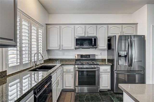 900 Royal Plum Lane, Las Vegas, NV 89144